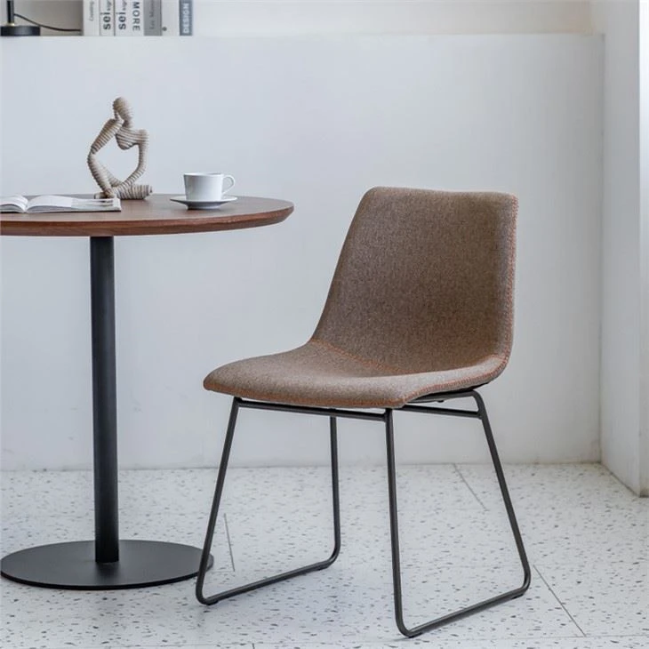 {0}Yüzyıl Ortası Siyah Metal Tabanlı Modern Yemek Sandalyesi
