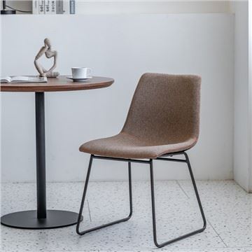 {0}Yüzyıl Ortası Siyah Metal Tabanlı Modern Yemek Sandalyesi